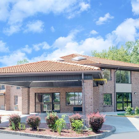 Days Inn By Wyndham Geneva/Finger Lakes Luaran gambar