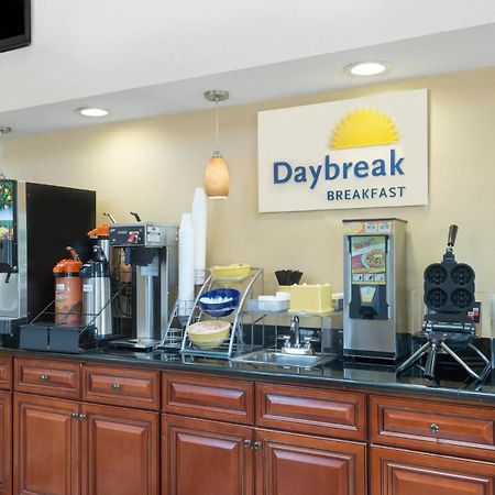 Days Inn By Wyndham Geneva/Finger Lakes Luaran gambar