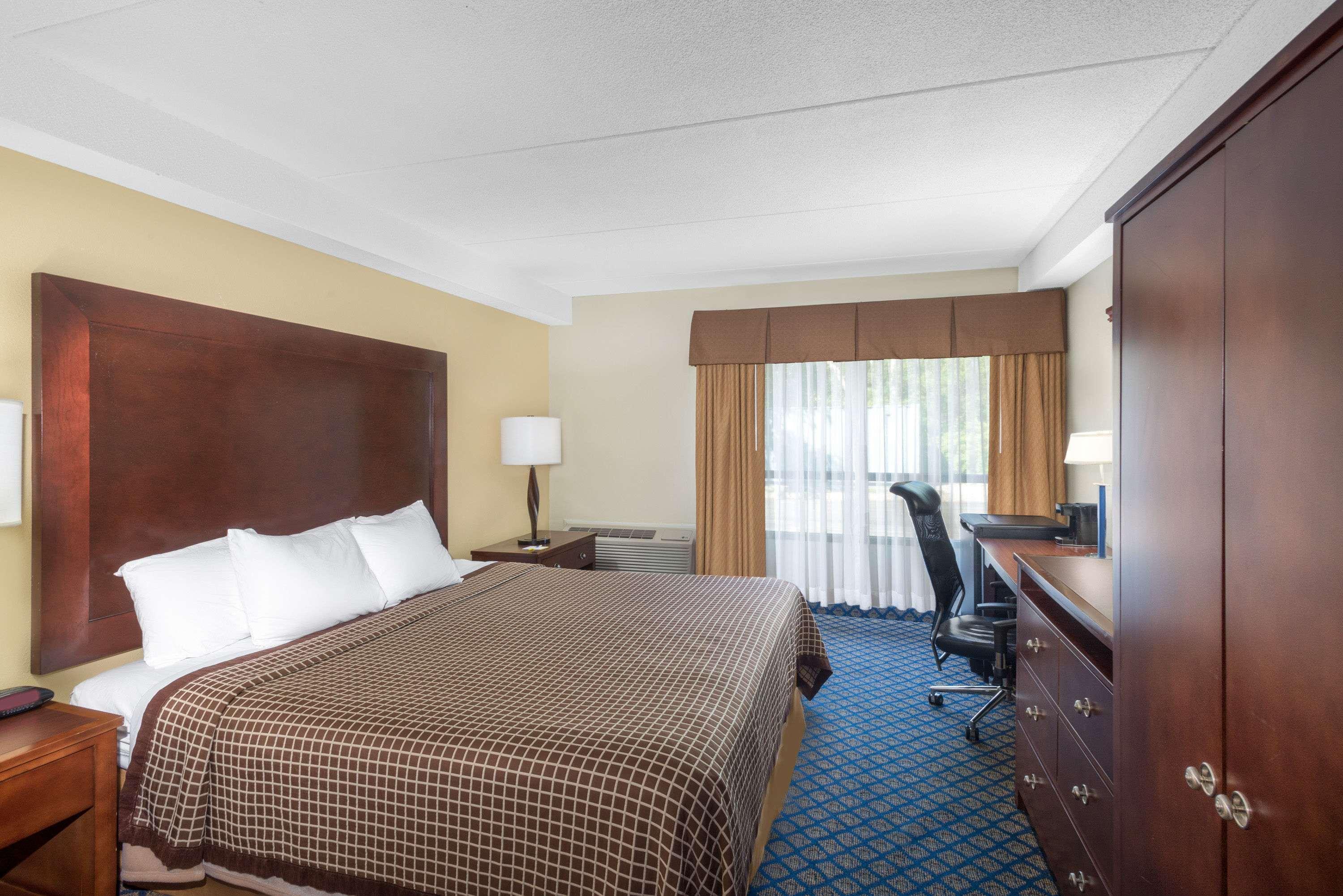 Days Inn By Wyndham Geneva/Finger Lakes Luaran gambar